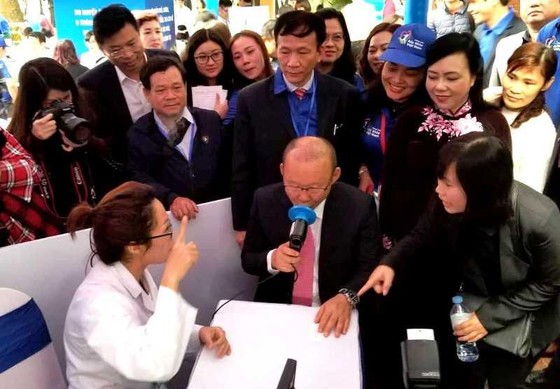Thủ tướng kêu gọi toàn dân tập thể dục, duy trì lối sống lành mạnh ảnh 5