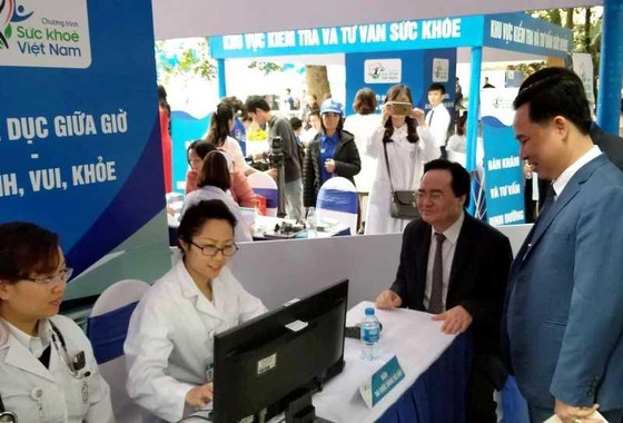 Thủ tướng kêu gọi toàn dân tập thể dục, duy trì lối sống lành mạnh ảnh 7