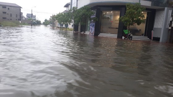 Mưa lớn, hàng nghìn học sinh ở huyện miền núi Hà Tĩnh phải nghỉ học ảnh 3