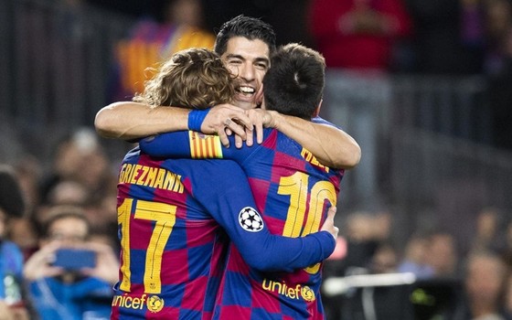 Suarez kêu gọi chung tay “cứu” Dembele ảnh 1
