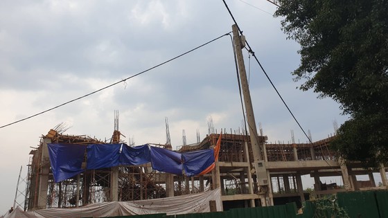 8 người bị thương do sập công trình Trung tâm dịch vụ việc làm tỉnh Đắk Lắk ảnh 1