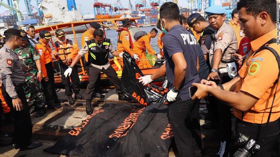 Vụ rơi máy bay tại Indonesia: Phát hiện sự cố chỉ 2 phút sau khi cất cánh ảnh 7
