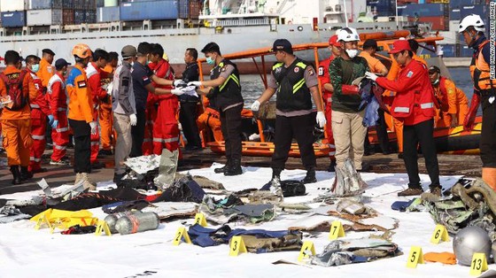 Vụ rơi máy bay tại Indonesia: Phát hiện sự cố chỉ 2 phút sau khi cất cánh ảnh 4