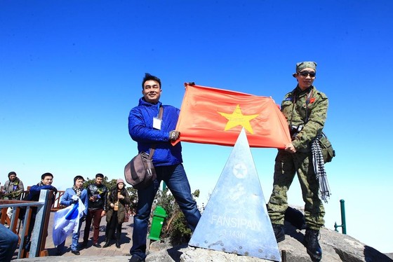 Kể chuyện người tái sinh chóp tháp trên đỉnh Fansipan ảnh 3
