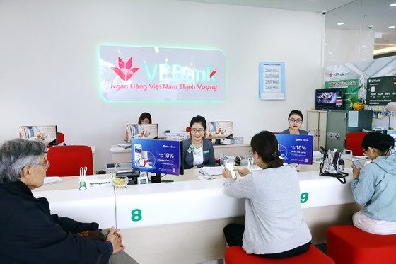 Ngân hàng bội thu ảnh 1