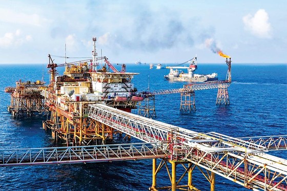 Thiếu “đệm tài khóa” chống sốc nền kinh tế ảnh 1