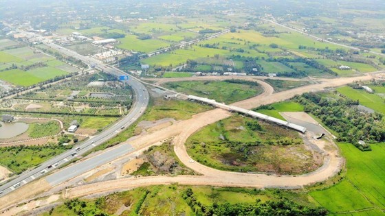 Cao tốc Trung Lương - Mỹ Thuận: Đã có vốn nhưng vẫn lo ảnh 1