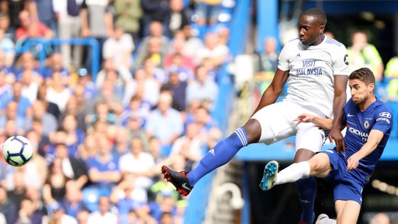 Chelsea - Cardiff City 4-1:Hazard ghi hat-trick, Chelsea chiếm ngôi đầu ảnh 1