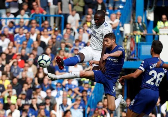 Chelsea - Cardiff City 4-1:Hazard ghi hat-trick, Chelsea chiếm ngôi đầu ảnh 2