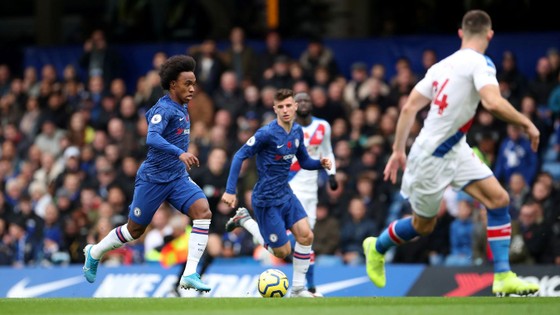 Thắng dễ Crystal Palace 2-0, Chelsea vươn lên nhì bảng ảnh 4