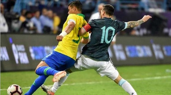 Messi nói HLV tuyển Brazil câm miệng ảnh 3