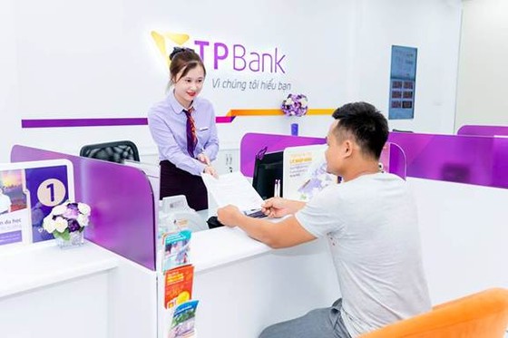 Enterprise Asia trao tặng giải thưởng kép cho ông Đỗ Minh Phú và TPBank ảnh 2