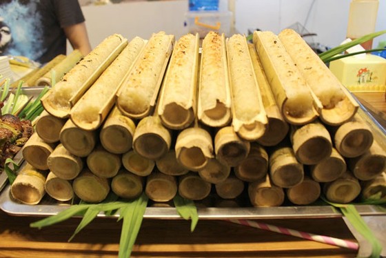 Đông đảo thực khách “khai hội” hàng trăm món ngon ảnh 13
