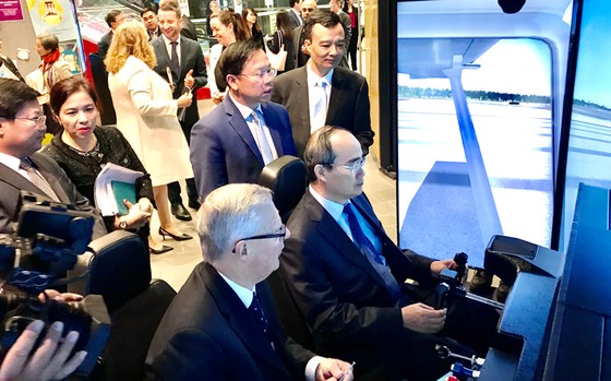 Bí thư Thành ủy Nguyễn Thiện Nhân hội kiến Thủ tướng Australia Scott Morrison ảnh 6