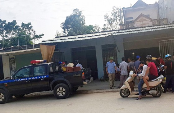 2 nữ sinh mâu thuẫn, người lớn dùng súng 'giải quyết' khiến 3 người bị thương ảnh 1