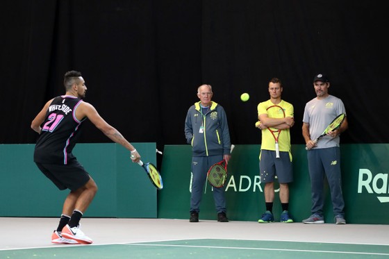 Davis Cup Finals: Bị tố: “Chỉ có 15 khán giả đến xem thi đấu", Gerard Pique phản pháo đáng thương... ảnh 7