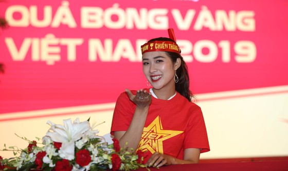 Bật mí dàn người đẹp dự đoán trận trận Việt Nam gặp Thái Lan ảnh 5