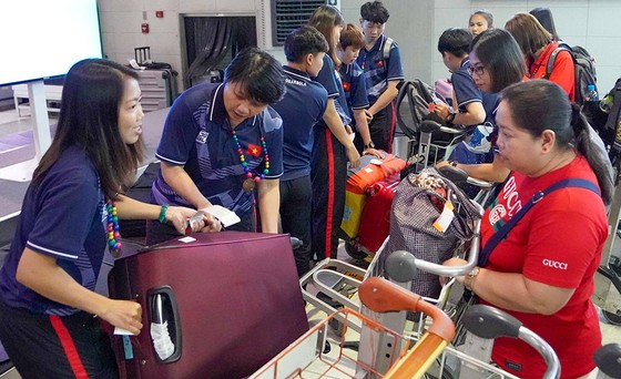 U22 Việt Nam và nữ Việt Nam tới Philippines quyết săn vàng SEA Games ảnh 13