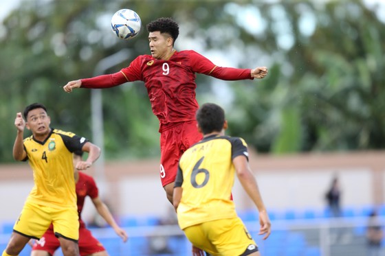 Khoảng khắc chiến thắng "6 sao" của U22 Việt Nam trước U22 Lào ảnh 7