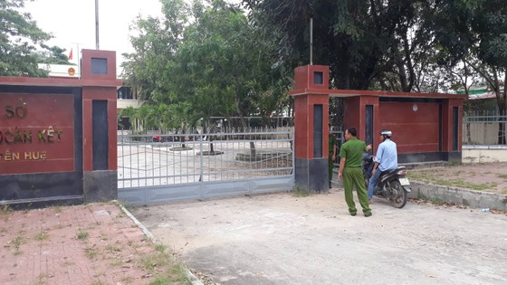 Vụ nổ súng ở UBND phường: Nghi phạm khống chế rồi bắn nạn nhân ảnh 1