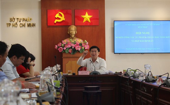 'Chưa phát hiện công chứng viên nào câu kết với tội phạm lừa người dân' ảnh 1