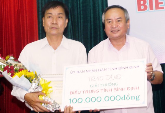 Tác giả người Hà Nội đoạt giải nhất cuộc thi sáng tác biểu trưng đất võ Bình Định ảnh 2