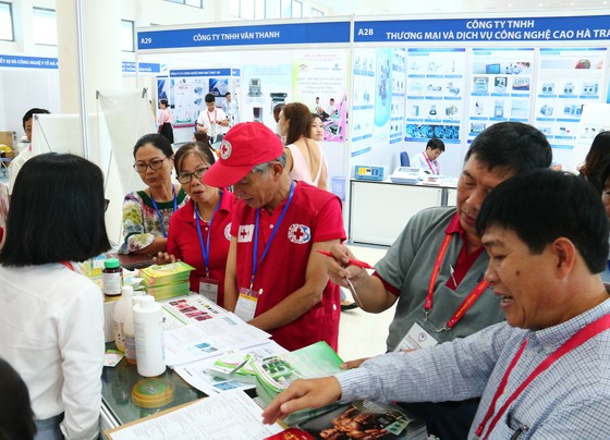 150 doanh nghiệp trong và ngoài nước triển lãm quốc tế về Y dược ảnh 4