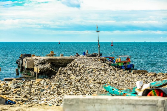 Quảng Bình: Tàu cá chìm vì cưỡng chế cảng lậu không triệt để? ảnh 2