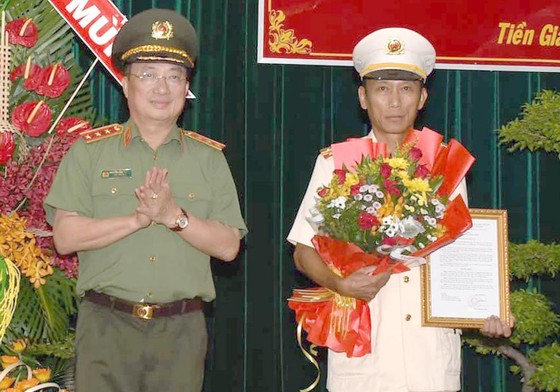 Phó Giám đốc Công an tỉnh Bến Tre nhận chức Giám đốc Công an tỉnh Tiền Giang ảnh 1