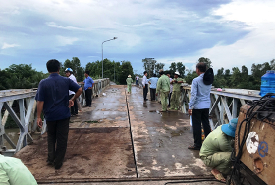 Cho phép xe hai bánh lưu thông qua cầu Tân Nghĩa ở Đồng Tháp ảnh 1