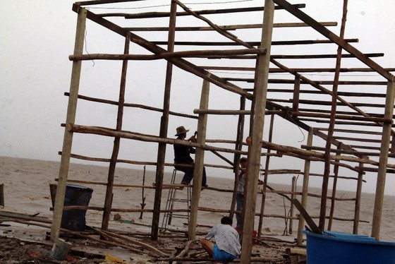 Gần 1 tỷ đồng hỗ trợ các hộ dân bị thiên tai tại Kiên Giang ảnh 2