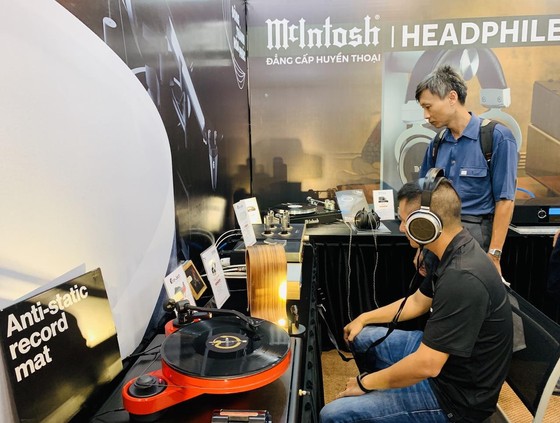 Đẩy đủ 'anh tài' ở Headphile Show ảnh 3