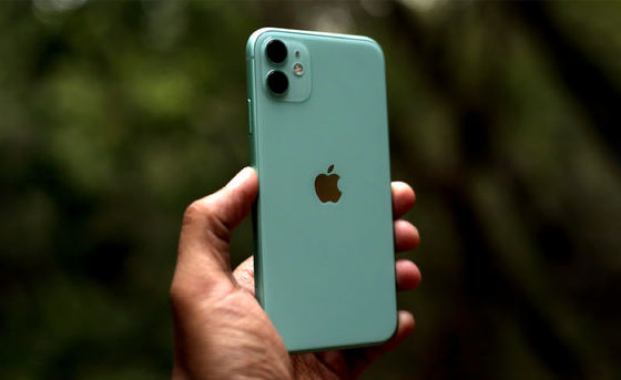 Mua iPhone Xs Max cũ hay iPhone 11 khi bạn có 17-18 triệu? ảnh 2