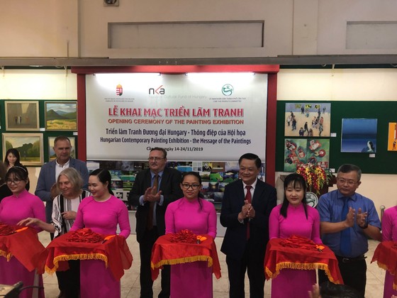 Triển lãm tranh đương đại Hungary tại Cần Thơ ảnh 1