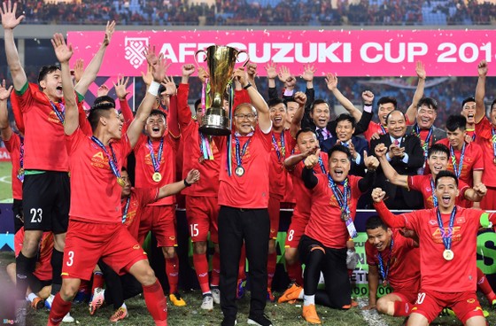 Chọn SEA Games hay World Cup cho thầy Park? ảnh 1