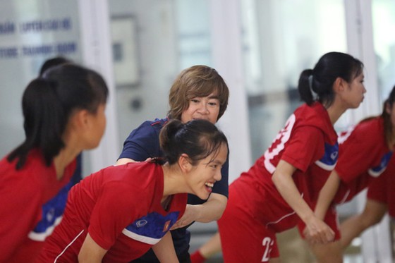 Tuyết Ngân và các đồng đội suýt gây bất ngờ trước U18 Hàn Quốc ảnh 1
