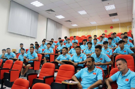 U19 Việt Nam chuẩn bị tham dự giải quốc tế tại Thái Lan ảnh 1