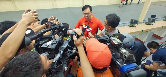 Xạ thủ Hoàng Xuân Vinh chỉ đoạt HCB nội dung từng vô địch Olympic ảnh 2