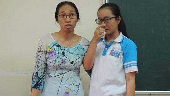 Bộ GD-ĐT ban hành quy tắc ứng xử văn hóa trong trường học: Mất bò mới lo làm chuồng? ảnh 2