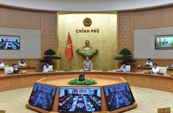 Bộ GD-ĐT đề nghị các địa phương nguy cơ cao về dịch Covid-19 được thi tốt nghiệp sau ảnh 1