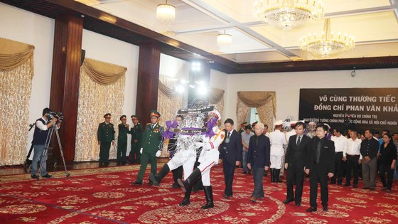 Lễ viếng nguyên Thủ tướng Phan Văn Khải ảnh 58