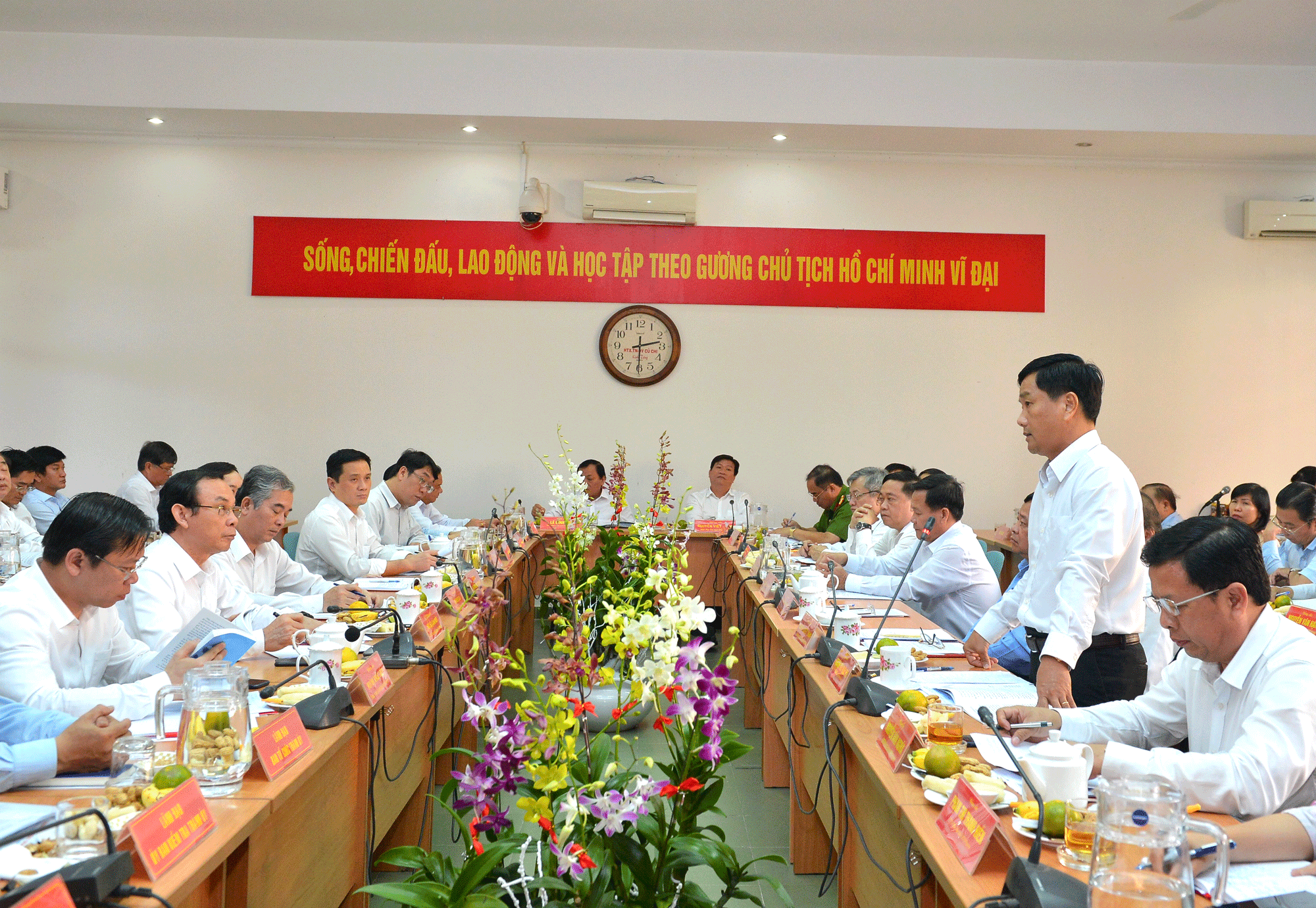 Huyện Củ Chi phải khẳng định được vị trí, vai trò, nhiệm vụ chính trị và sứ mệnh của mình với TP ảnh 1
