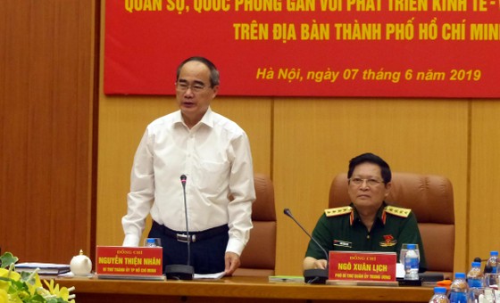 Xây dựng TPHCM thành khu vực phòng thủ vững chắc tương xứng với tiềm năng và thế mạnh ảnh 3