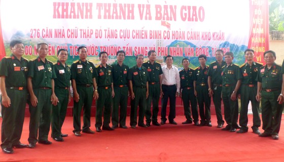 Nguyên Chủ tịch nước Trương Tấn Sang tưởng niệm 35 năm “ngày giỗ chung” mặt trận Vị Xuyên ảnh 10