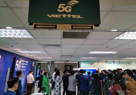 Cuộc gọi video đầu tiên trên thiết bị mạng 5G “Make in Vietnam - Made by Viettel” ảnh 5