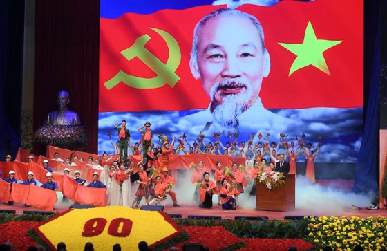 Mít tinh trọng thể kỷ niệm 90 năm Ngày thành lập Đảng Cộng sản Việt Nam ảnh 2