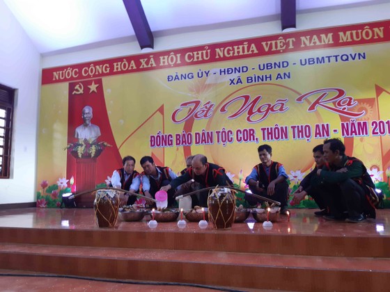 Quảng Ngãi: Người Cor ở Thọ An vui tết Ngã rạ ảnh 1