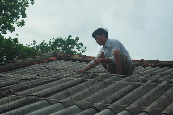 Căng mình ứng phó bão số 9 ảnh 25