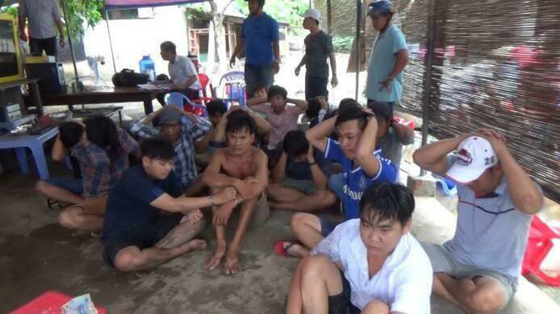 Phá tụ điểm đá gà qua mạng ở vùng ven TPHCM ảnh 1