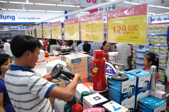 Siêu thị Co.opmart cả nước đồng loạt giảm giá khủng hạt nêm, phô mai, cà phê ảnh 3